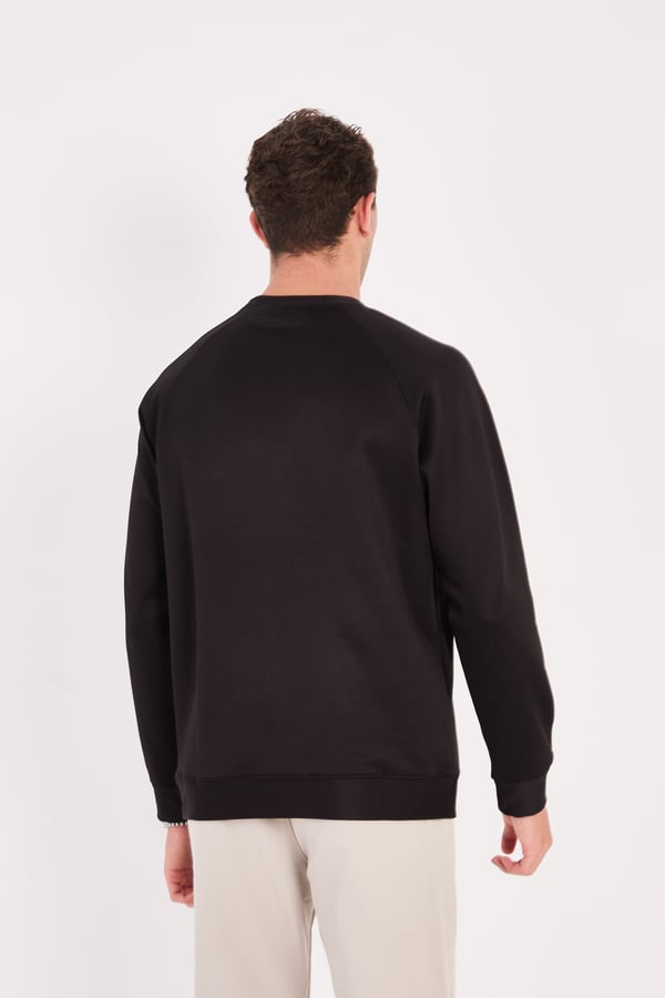 Erkek Minimal Baskılı Fitilli Sweatshirt - R2601