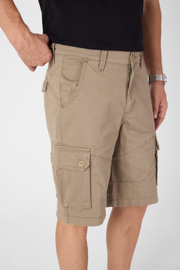 Erkek Regular Fit Kargo Cepli Şort Kapri