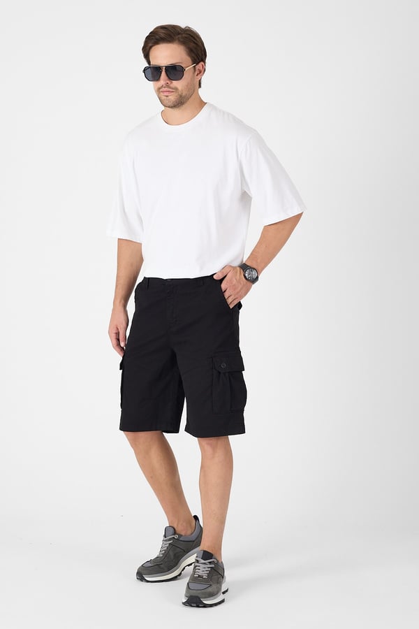 Erkek Regular Fit Kargo Cepli Şort Kapri