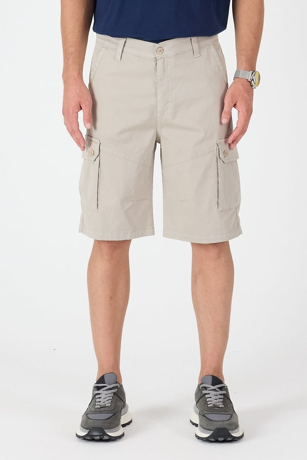 Erkek Regular Fit Kargo Cepli Şort Kapri