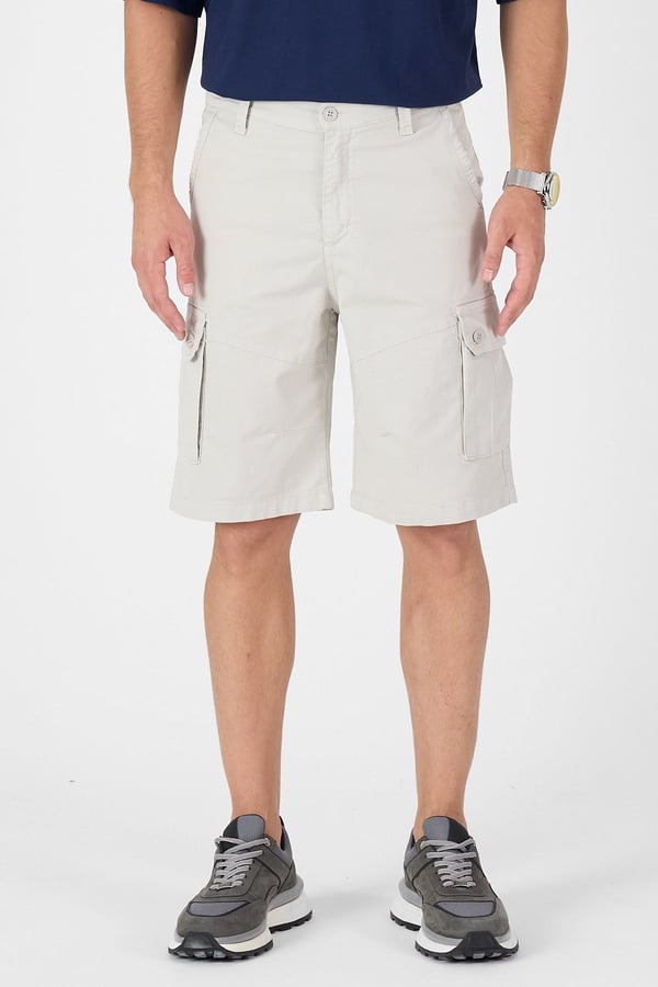 Erkek Regular Fit Kargo Cepli Şort Kapri
