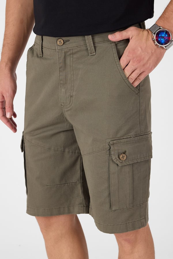 Erkek Regular Fit Kargo Cepli Şort Kapri