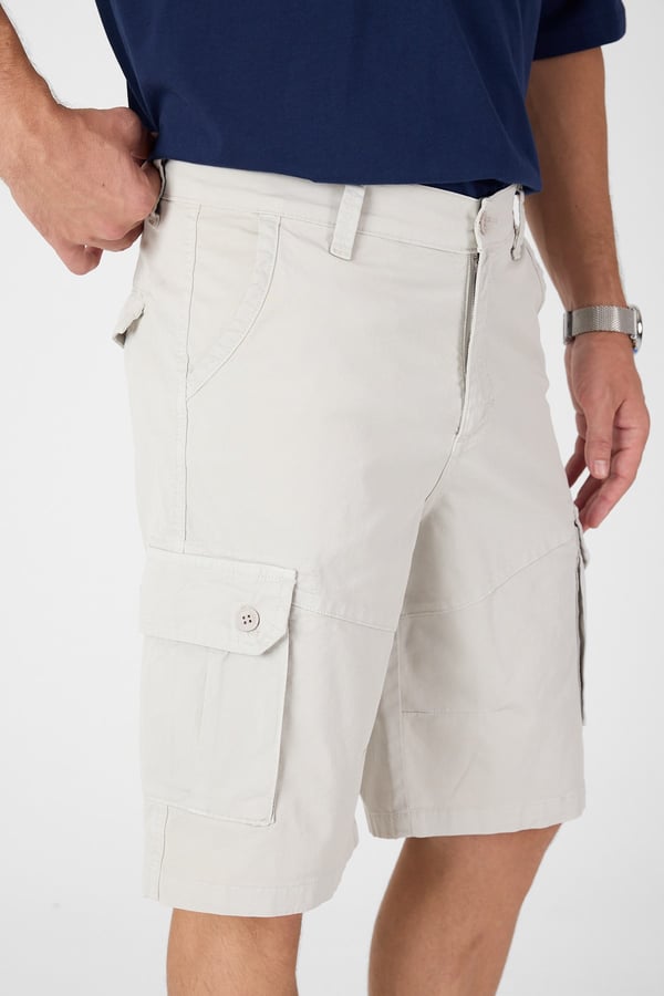 Erkek Regular Fit Kargo Cepli Şort Kapri