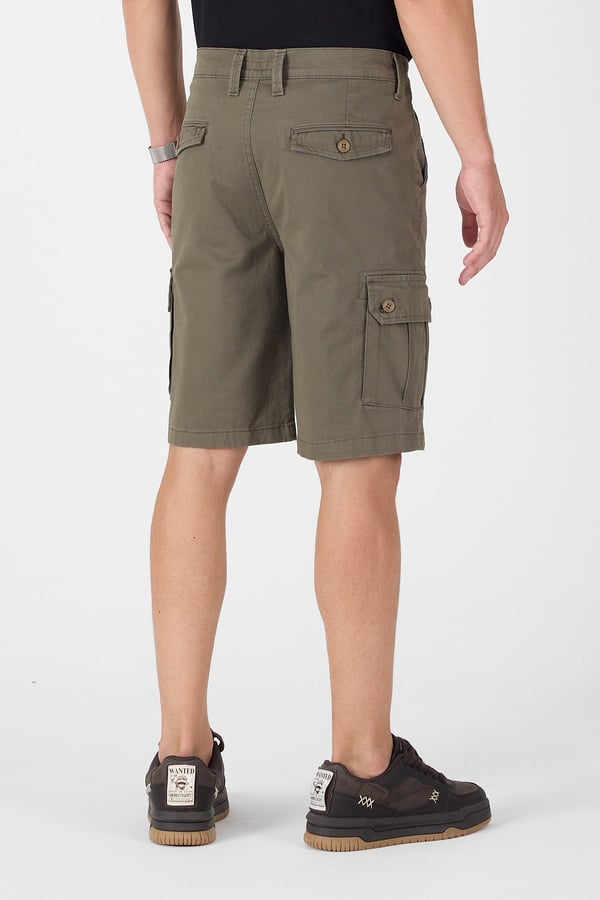Erkek Regular Fit Kargo Cepli Şort Kapri