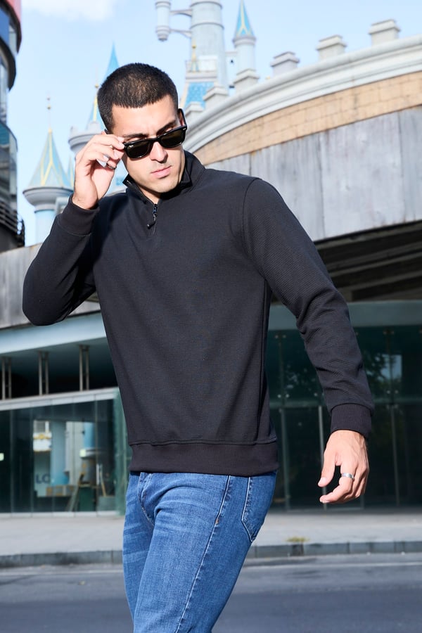 Erkek Yarım Fermuarlı Slim Fit Sweatshirt - V002