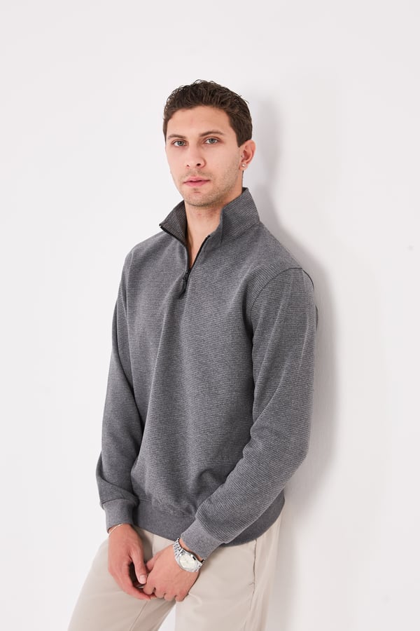 Erkek Yarım Fermuarlı Slim Fit Sweatshirt - V002