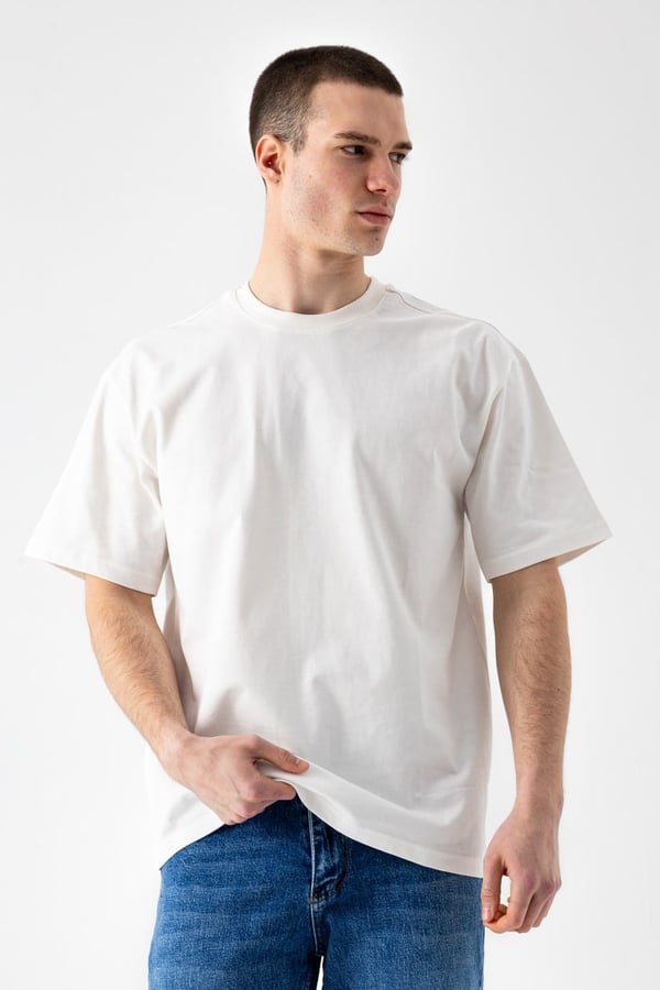 Basic T-Shirt