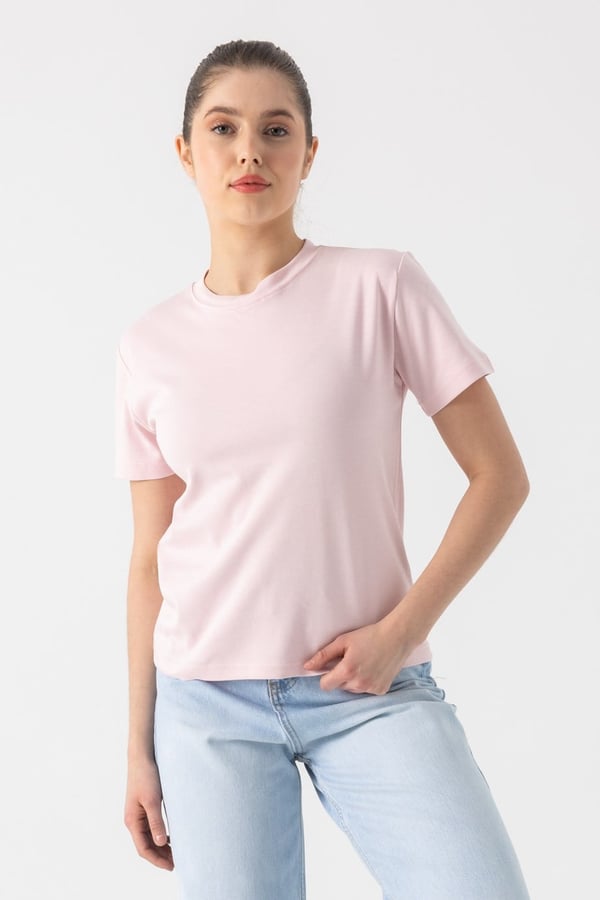 Basic T-Shirt