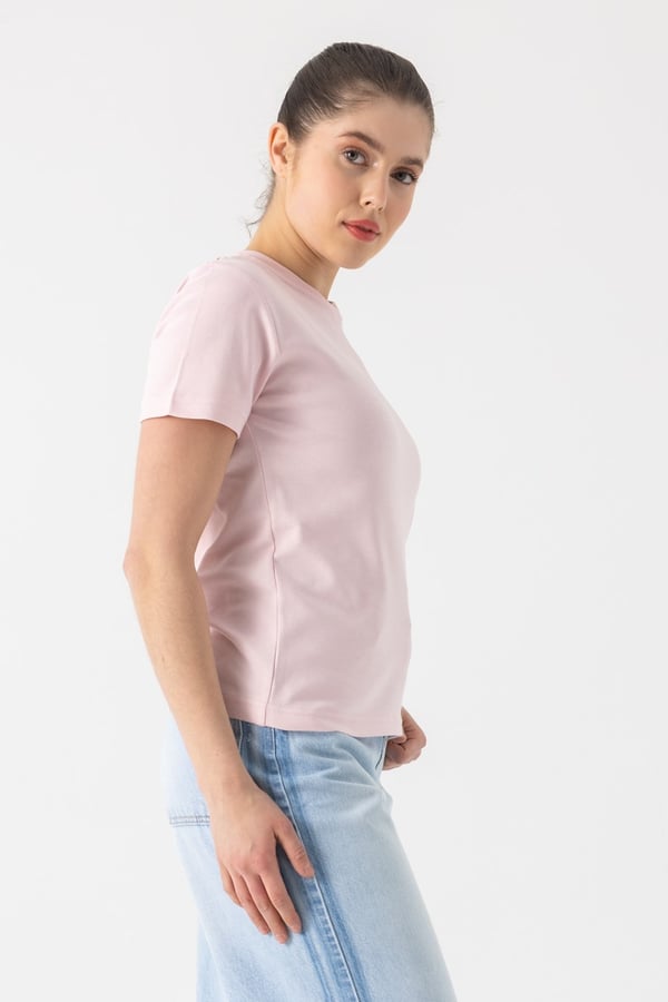 Basic T-Shirt