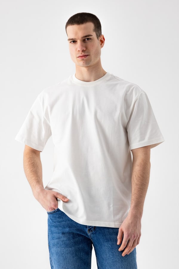 Basic T-Shirt