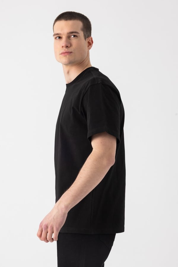 Basic T-Shirt