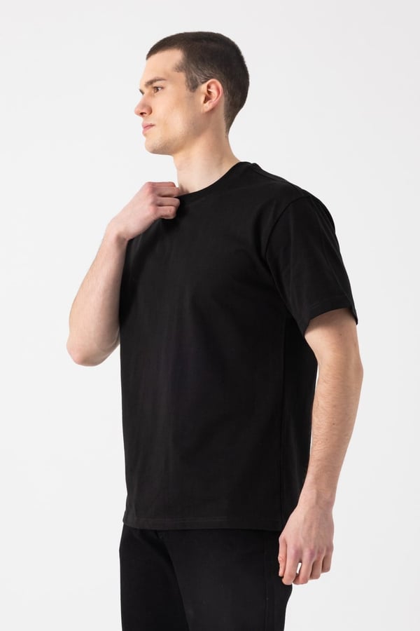 Basic T-Shirt
