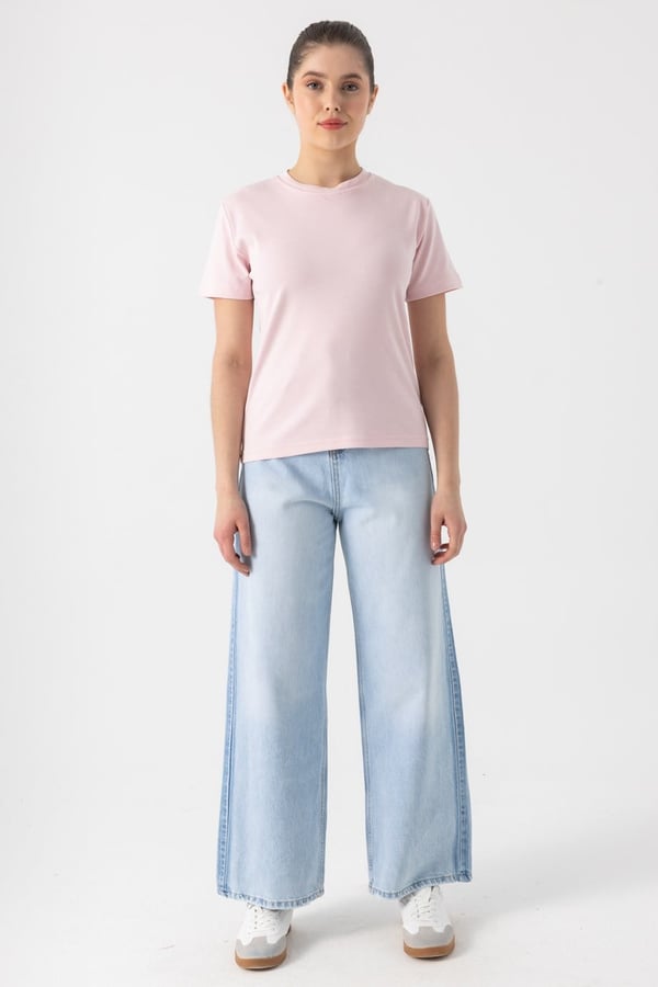 Basic T-Shirt