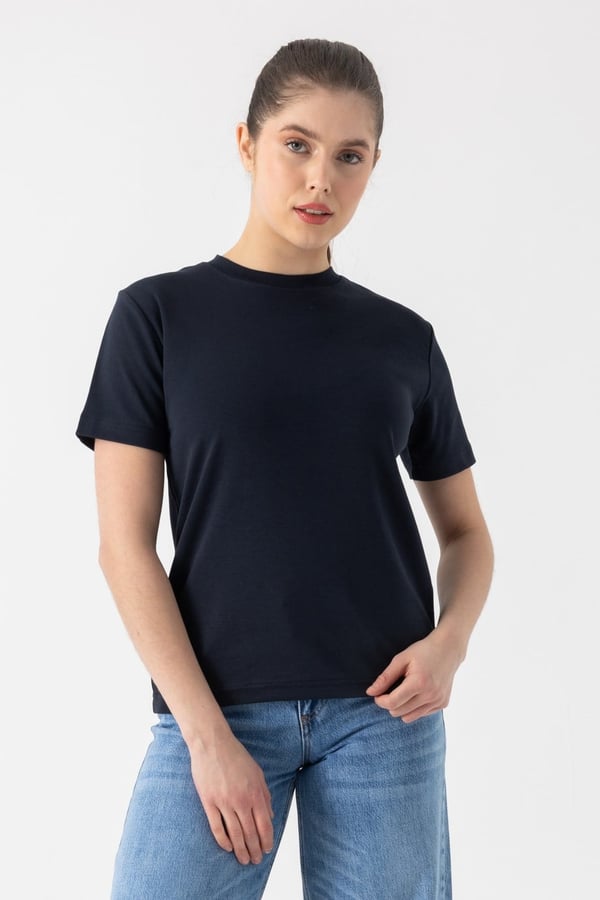 Basic T-Shirt