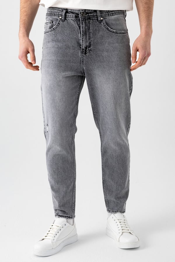 Paça Yıpratmalı Tapered Jean