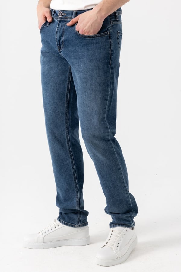 Regular Jean