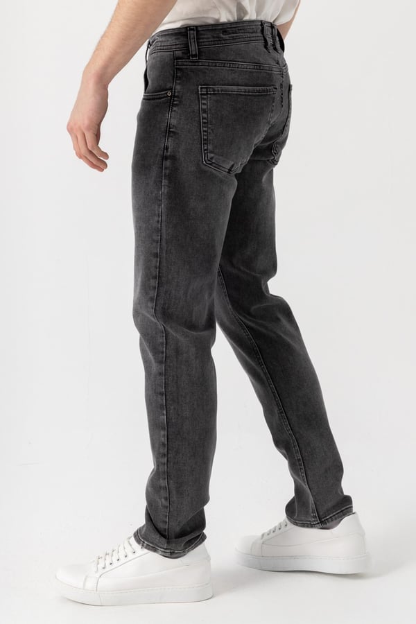 Regular Jean