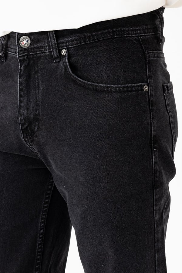 Straight Jean
