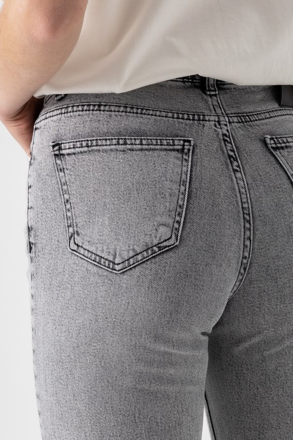 Straight Jean