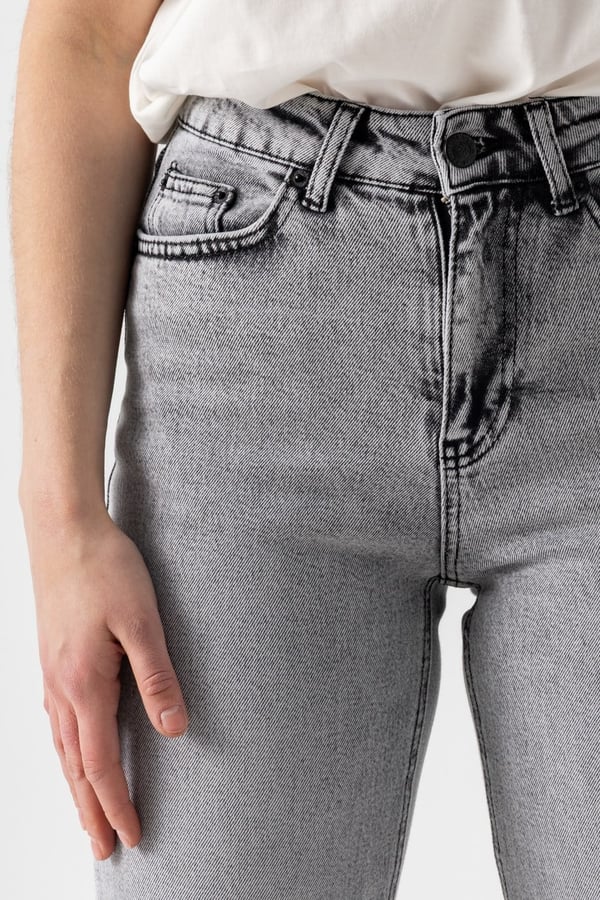 Straight Jean
