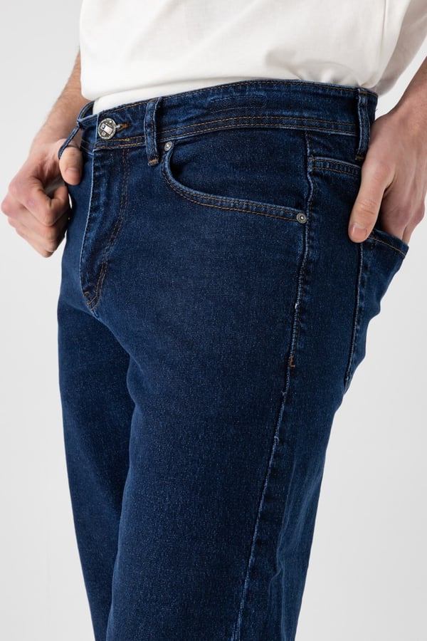 Straight Jean