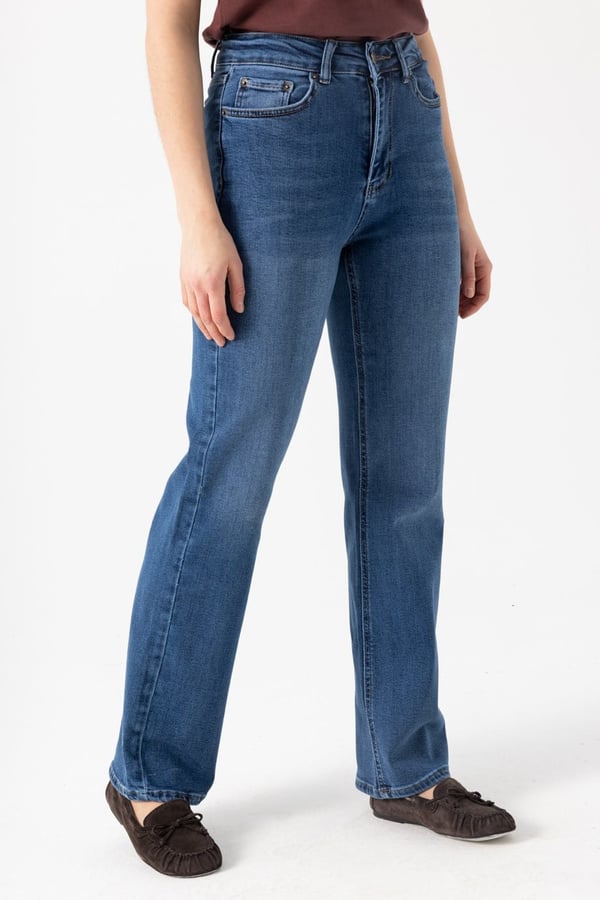 Straight Jean