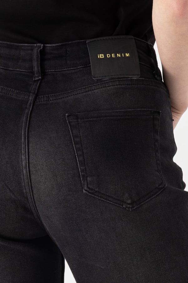 Straight Jean