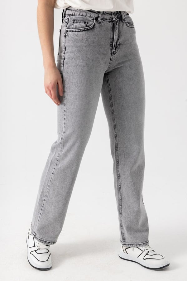 Straight Jean