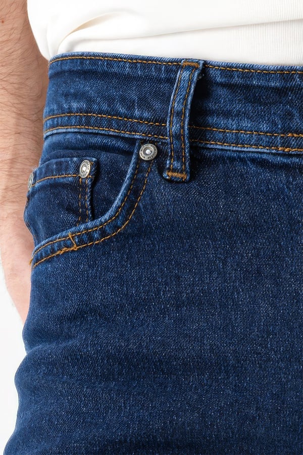 Straight Jean