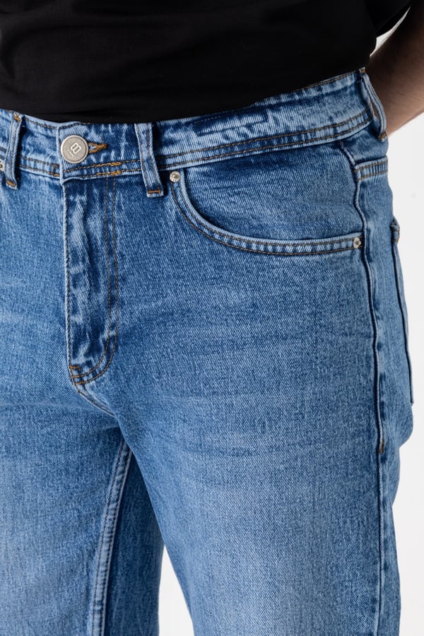 Straight Jean