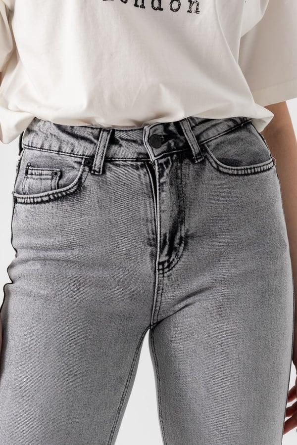 Straight Jean