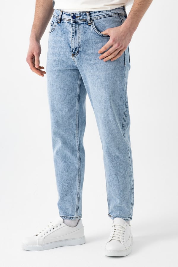 Tapered Jean
