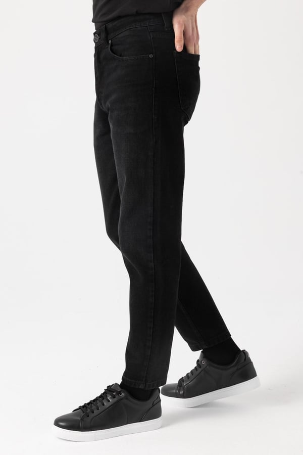 Tapered Jean