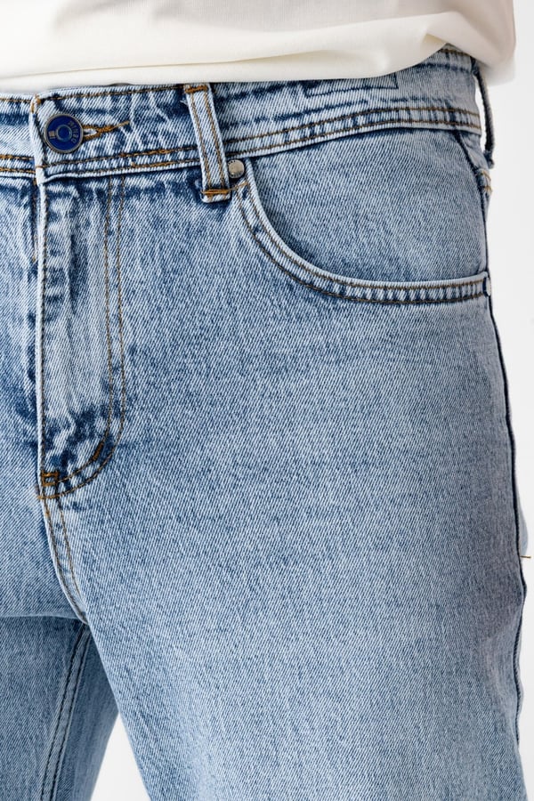 Tapered Jean