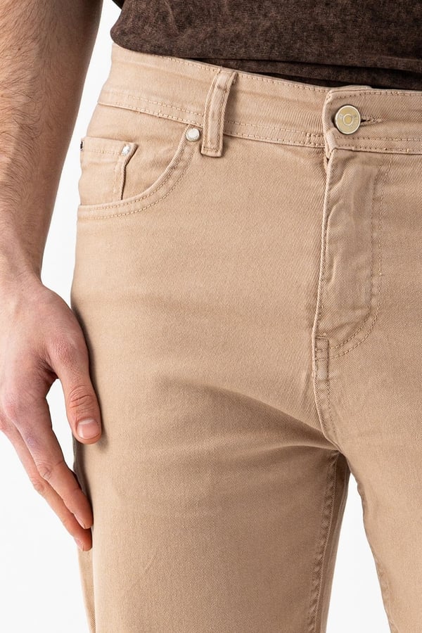 Tapered Jean