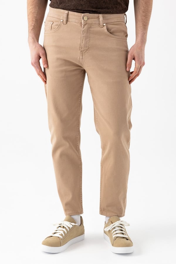 Tapered Jean