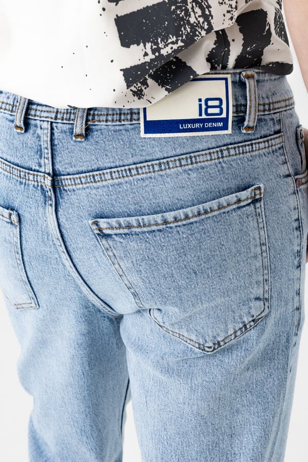 Tapered Jean