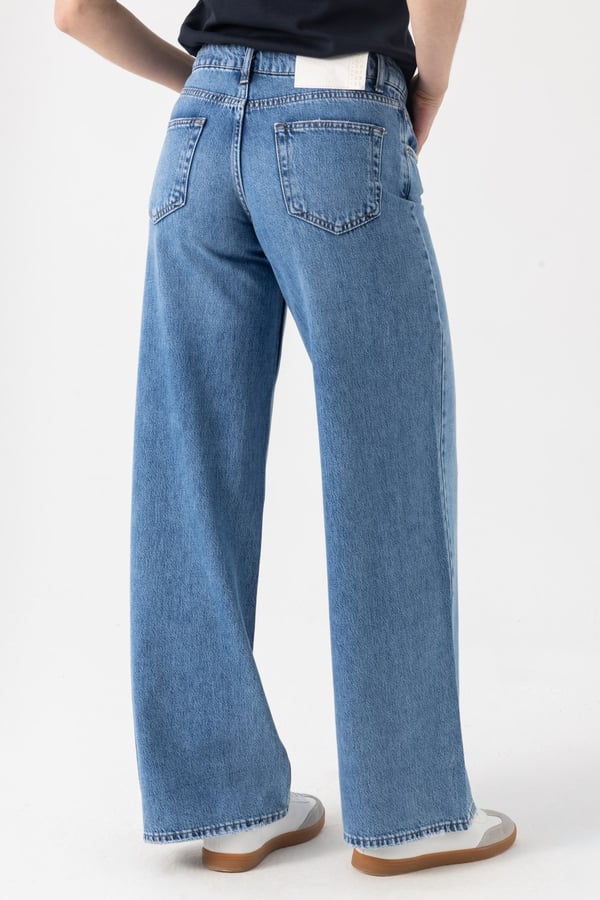 Wide Leg Jean