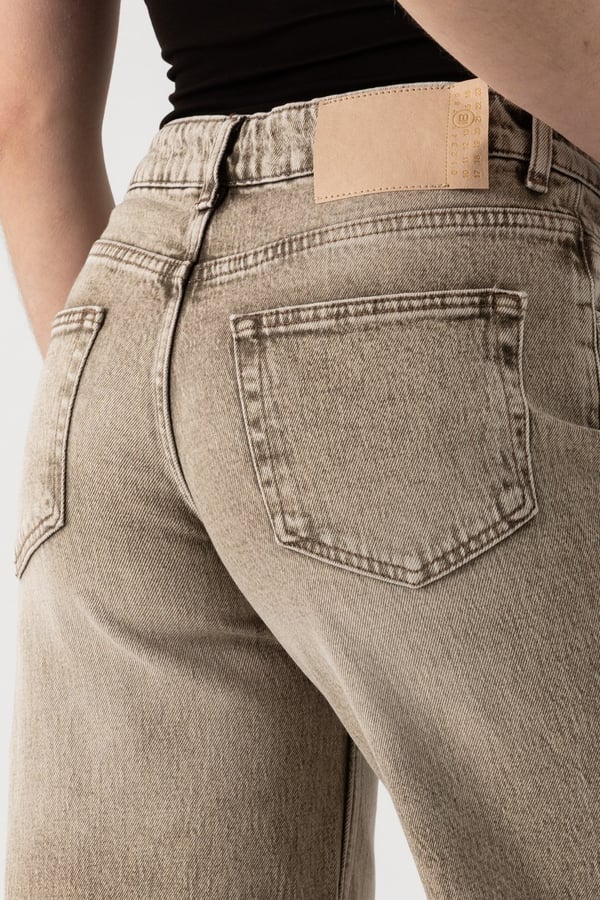 Wide Leg Jean
