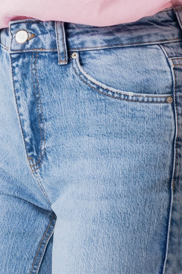 Wide Leg Jean
