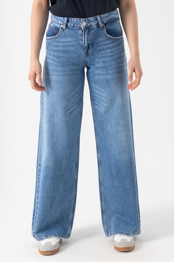 Wide Leg Jean
