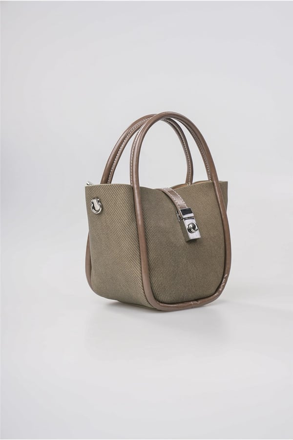 Yeşil Mini El Çantası Şık Kilit Detaylı Çapraz Askılı İki Renkli Günlük Kullanım 15x14x10 cm