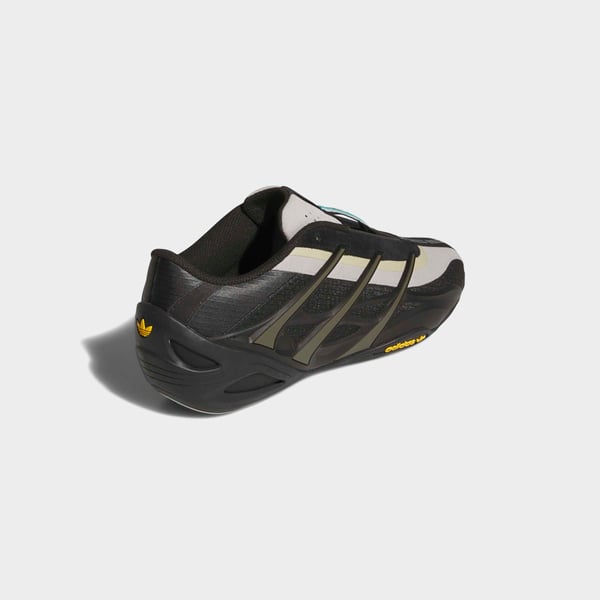 adidasHQ2570405BAD BUNNY ADIRACER GT