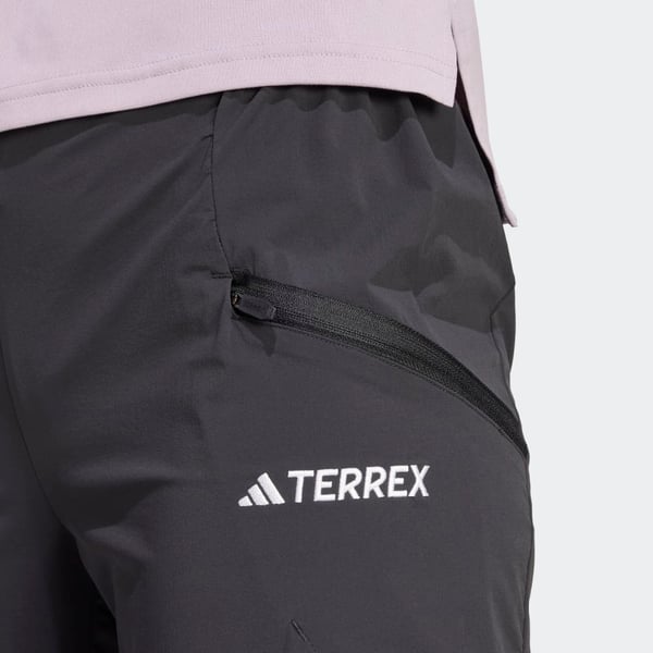 adidasIQ1403LW XPERIOR LT P
