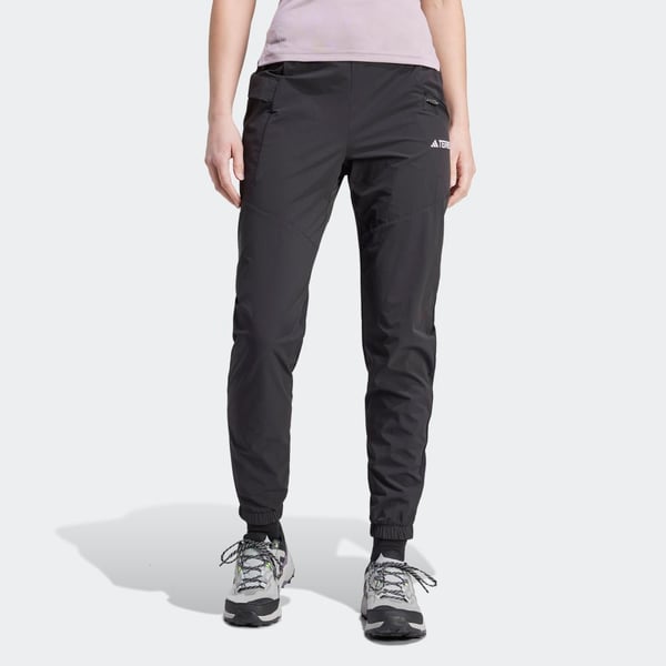 adidasIQ1403LW XPERIOR LT P