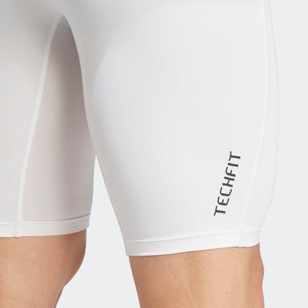 adidasIW5838LTF BASE SHORT T