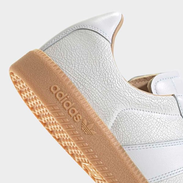 adidasJH7834405BW ARMY LUX