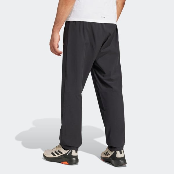 adidasJP0811LMT ESS PANTS
