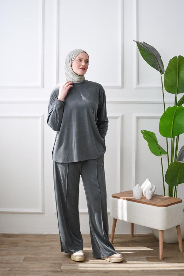 Bisiklet Yaka Rahat Kesim Pantolon Takım- Füme kadın giyim ürün görseli Arzestore