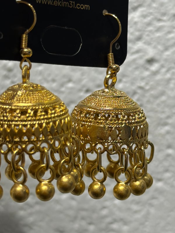 Antik Gold Kaplama Sallantılı Küpe